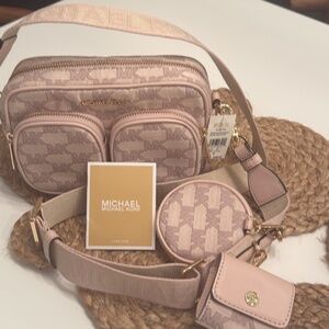 Michael Kors purse